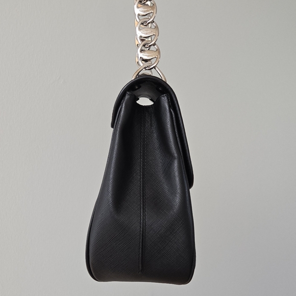 Ferragamo Handbag - Picture 5 of 17